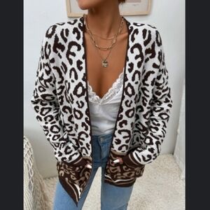 NWT Funsport Leopard Print Cardigan Size L Zip Up V Neck Sweater